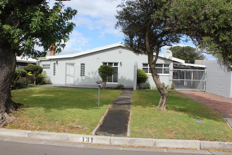 4 Bedroom Property for Sale in Richmond Estate Western Cape